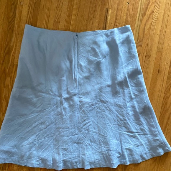 ENCORE, light blue linen lined skirt. Size 16 - Picture 2 of 7